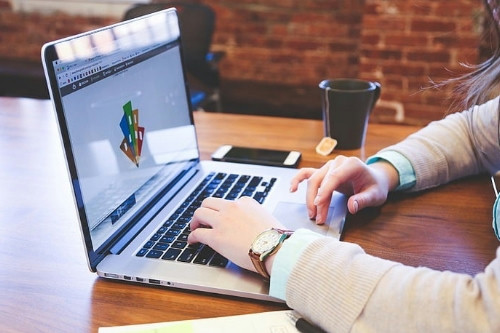 網(wǎng)站建設(shè)對(duì)logo設(shè)計(jì)公司都有哪些幫助和好處？